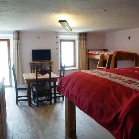 Grand Paradis أَويستا